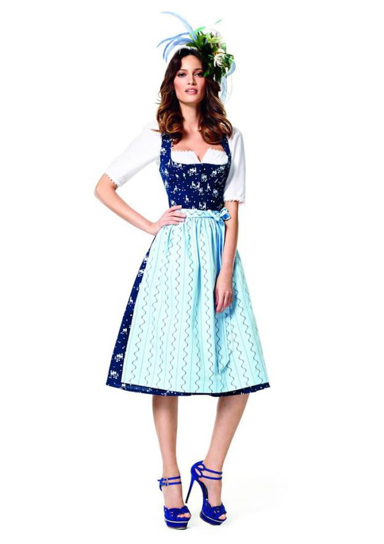 Wilkommen to the Dirndlfest! The New York Times and American Vogue recently noted and paid homage to the dirndl, calling it 'the most flattering dress a woman can wear' and the new fashion 'must-have'. 

I am delighted, therefore, to bring you a