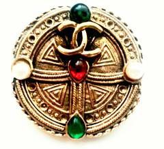 Collectable 1983 Chanel Cabochon and Pearl Byzantine Gold Brooch
