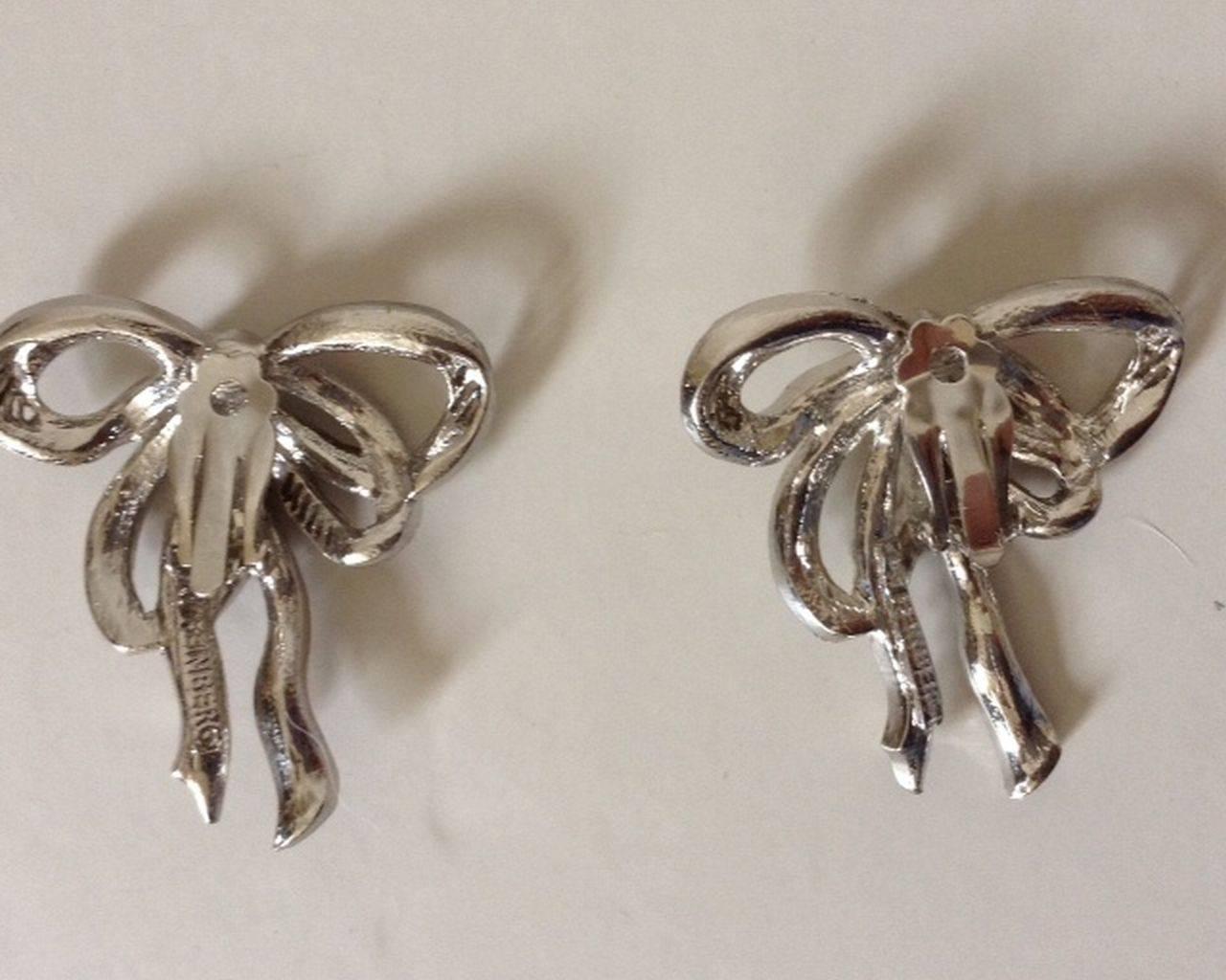 Women's 1940s Eisenberg Silver Rhodium Plated Bow Earrings belonging to Vivien Leigh For Sale