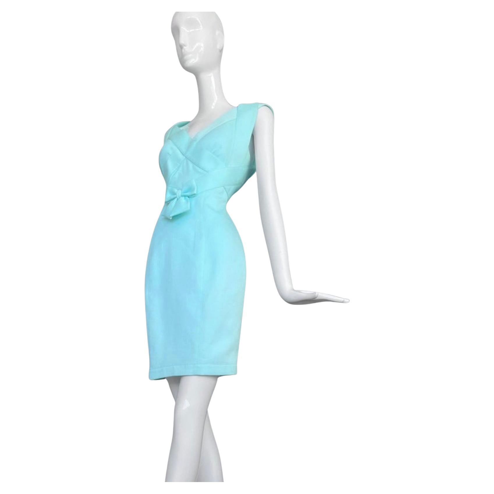 Robe de cocktail Thierry Mugler Corsage à nœud sculptural et crissc en vente