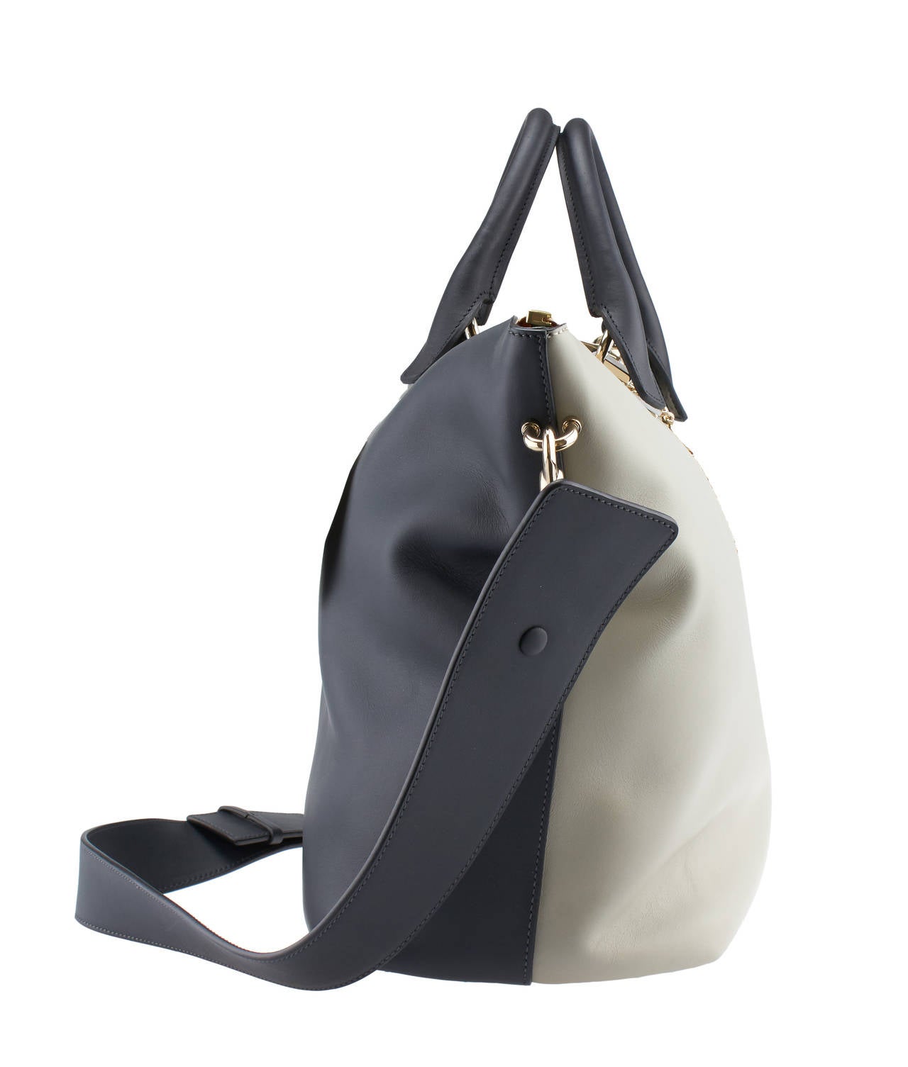 Chloe 2014 Baylee Colorblock Grey & Black Leather Zip Tote In Excellent Condition For Sale In Bala Cynwyd, PA