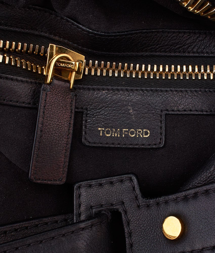 2000s Tom Ford Side Zip Black Leather Hobo Shoulder Bag For Sale 4