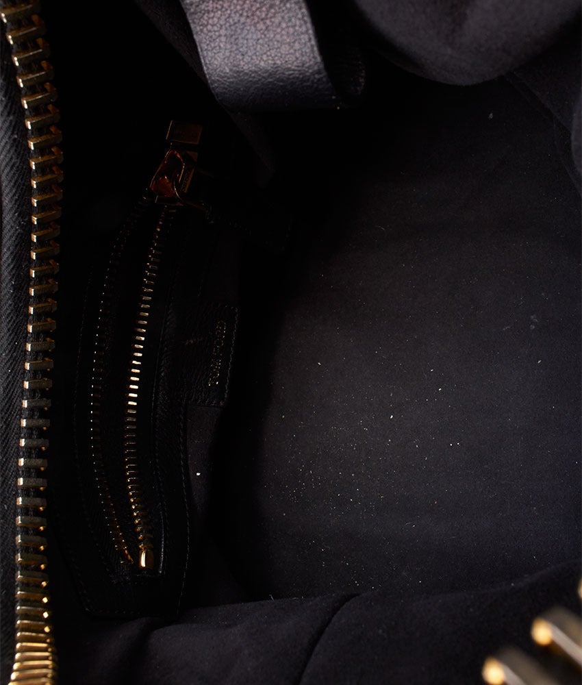 2000s Tom Ford Side Zip Black Leather Hobo Shoulder Bag For Sale 3