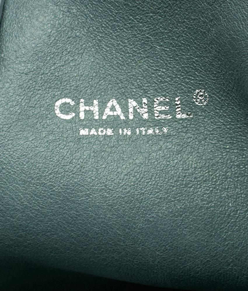 2000s Chanel Camellia Light Blue Caviar Leather Shoulder Bag For Sale 4