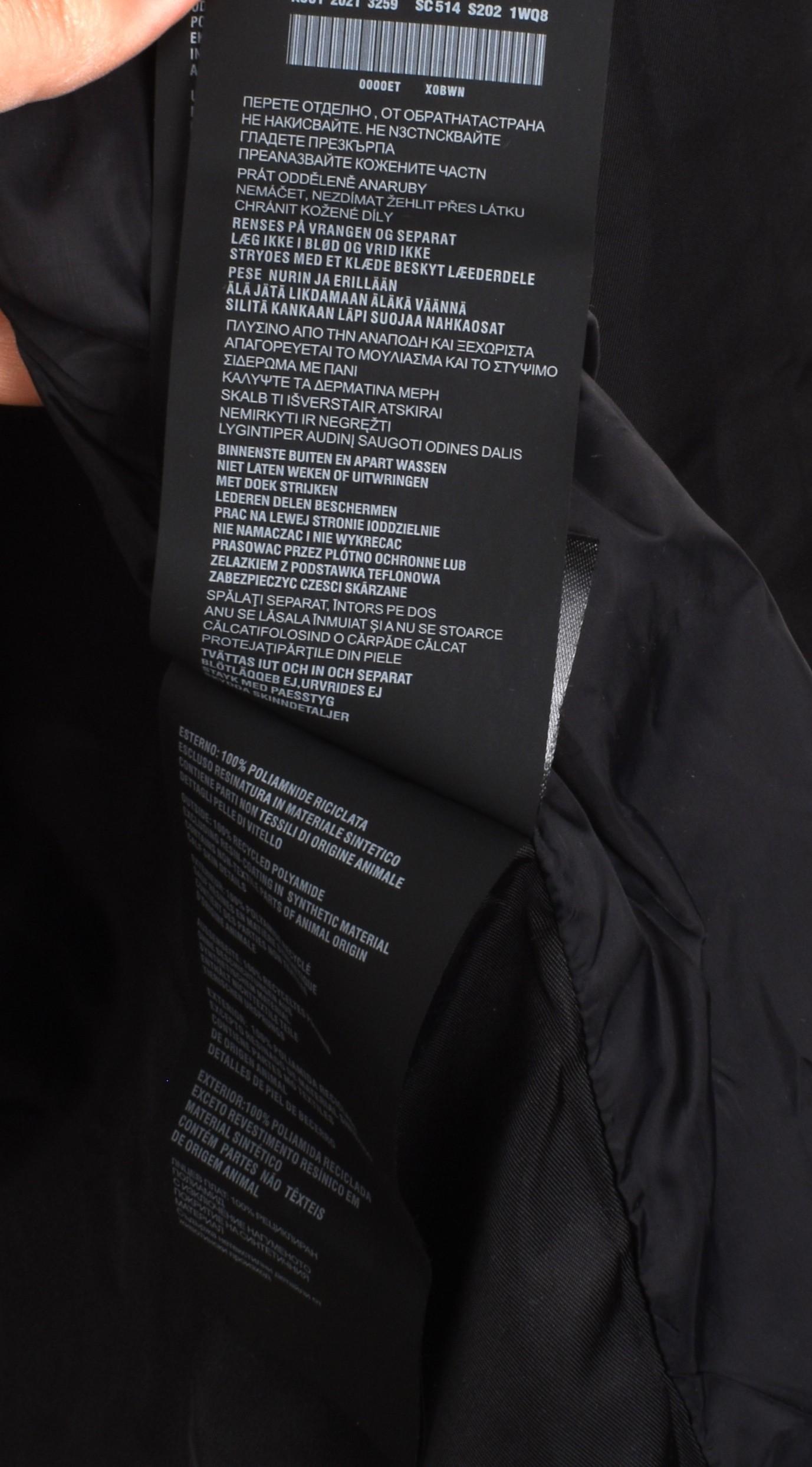 Prada Giacca da uomo con zip leggera e logo in re-nylon taglia S.I.M., S1480 in vendita 4