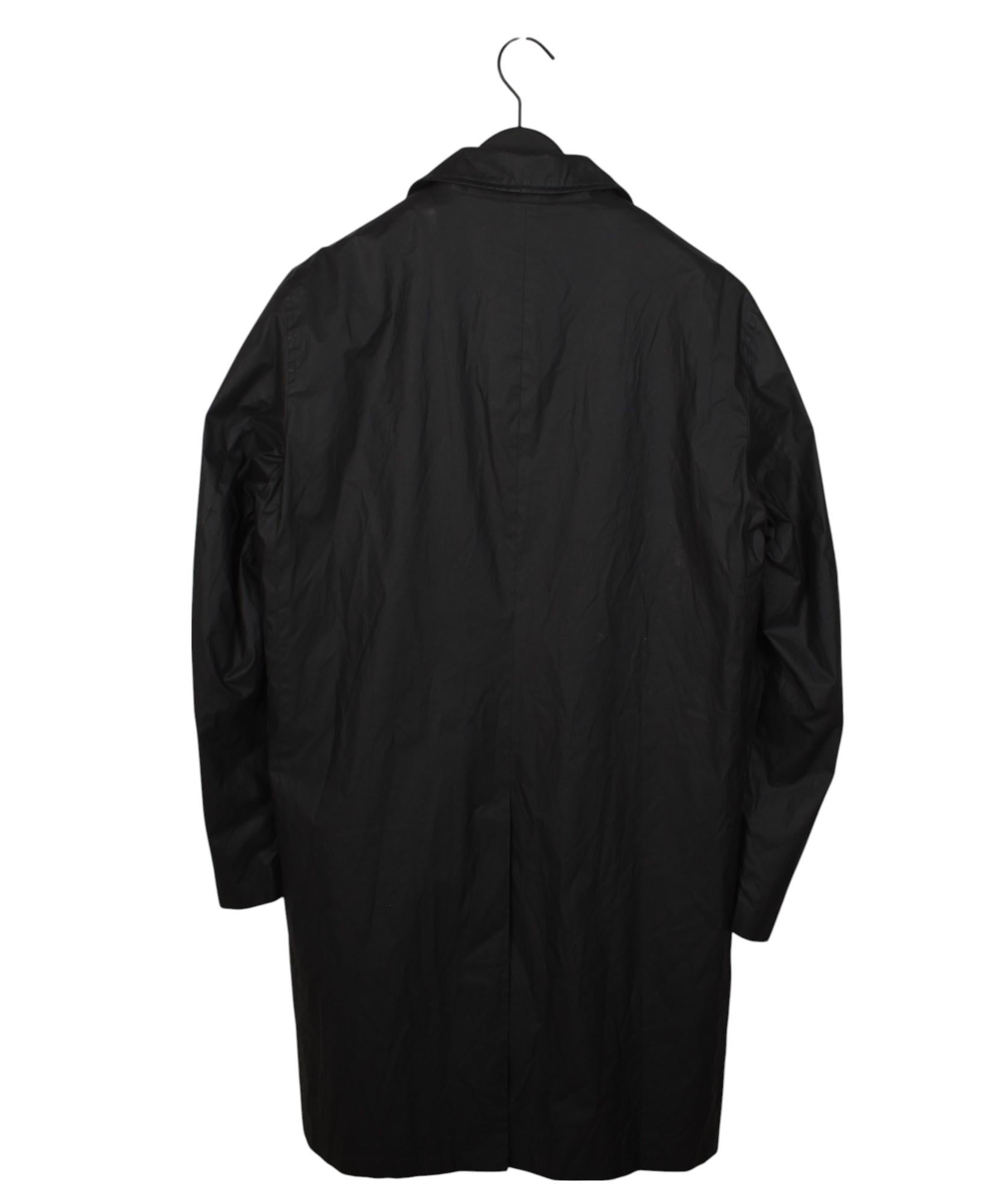Men's Prada Men Coat Long Rain Coat Removable wool lining Size M/L, S1469 For Sale