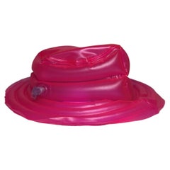 SS23 MOSCHINO, Couture Jeremy Scott, Casquette gonflable, Fuchsia, PVC Hat