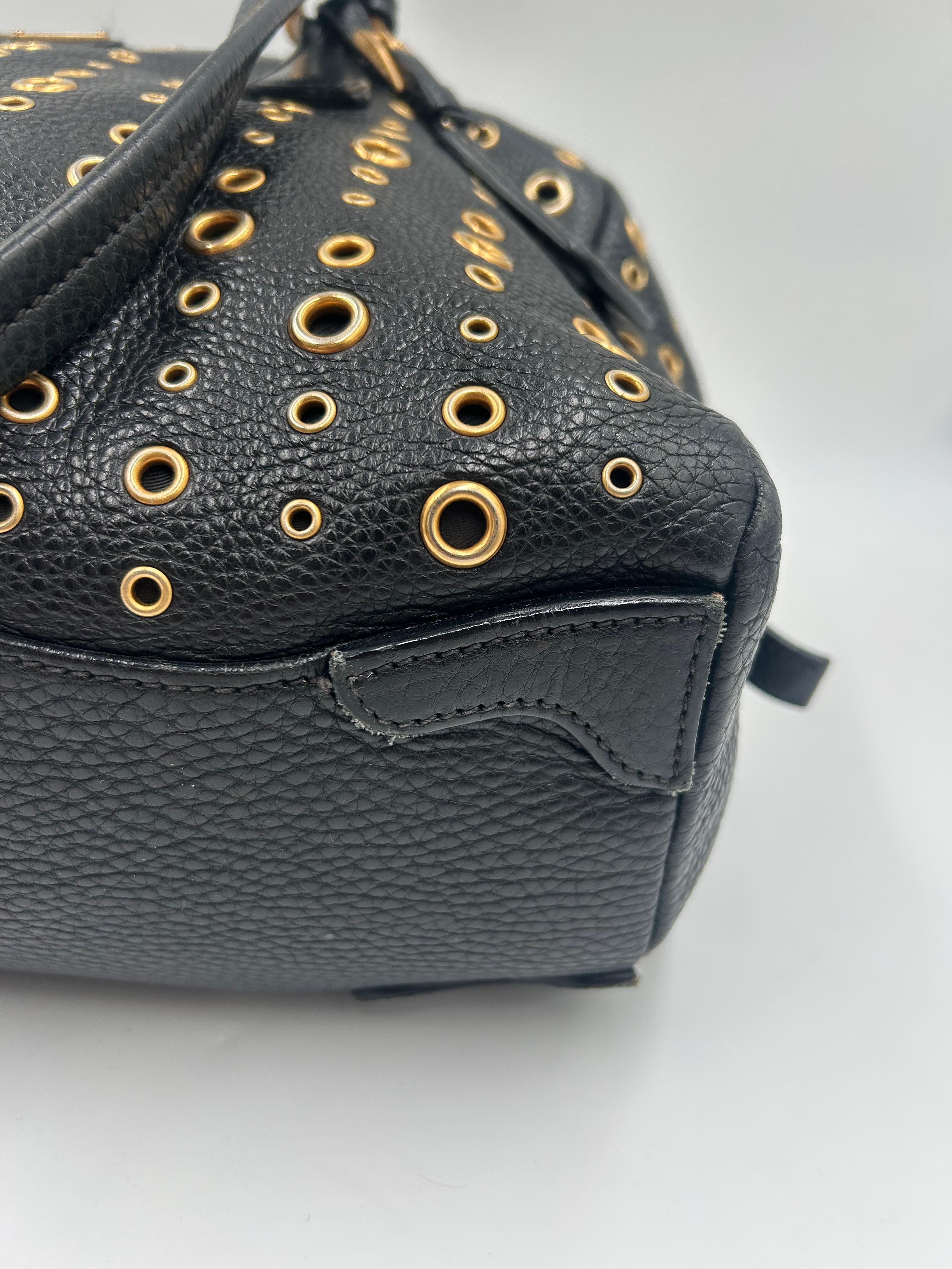 da uomo o donna Prada Borsa Bauletto con occhiello in pelle e tonalità oro in vendita