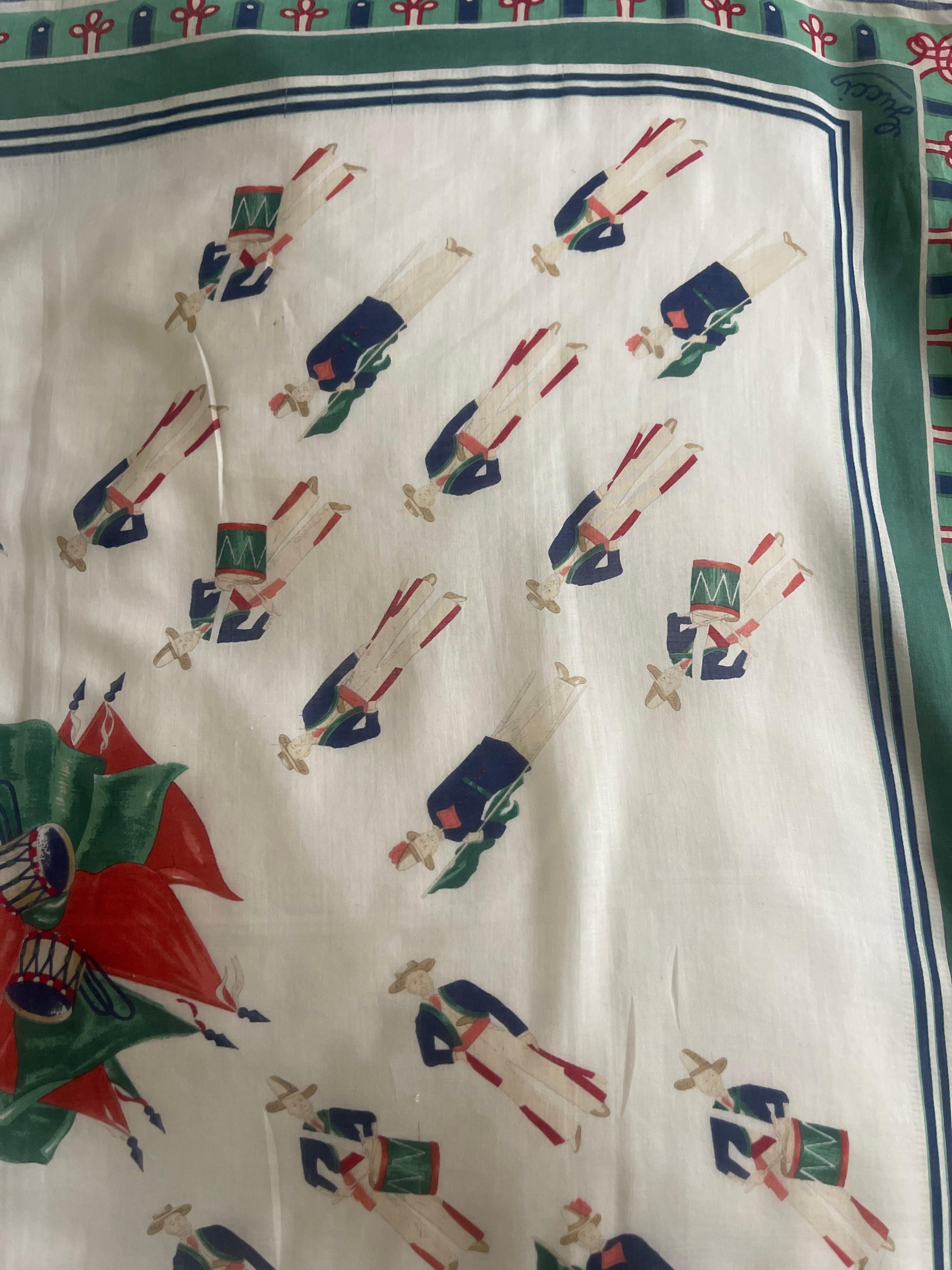 Pañuelo de algodón verde y blanco Gucci en Bueno estado para la venta en Palm Beach, FL