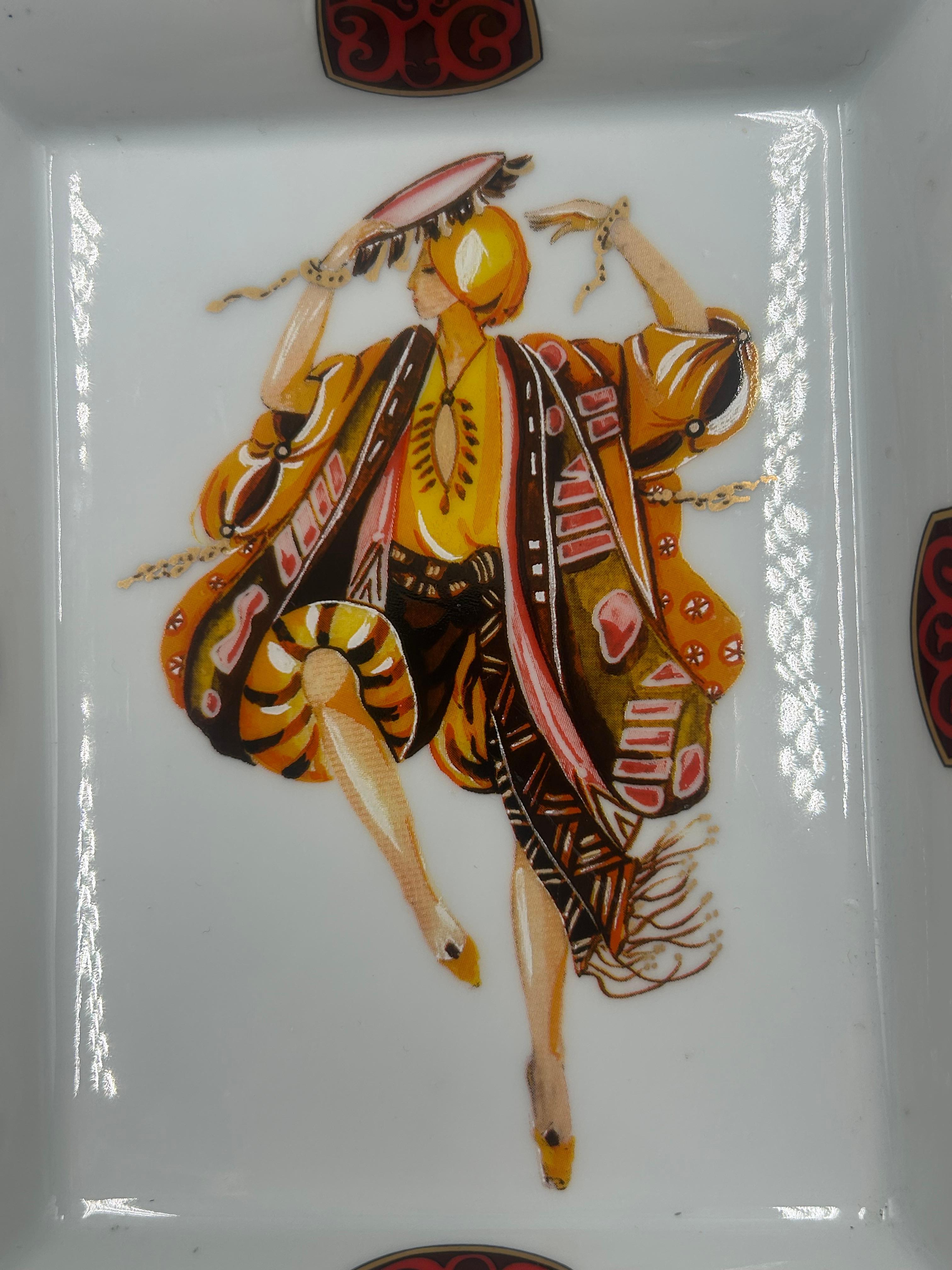 Hermès Ashtray Change Tray Dancer In Good Condition For Sale In Palm Beach, FL