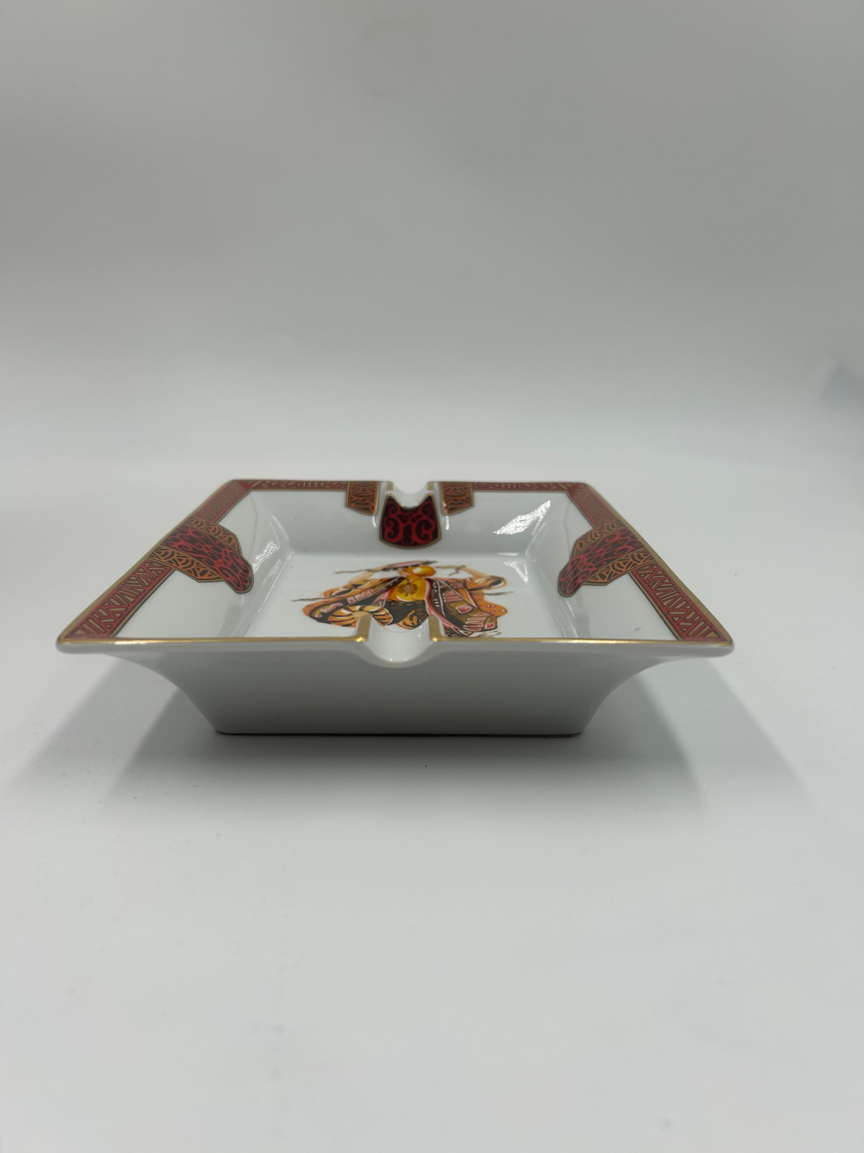 Gray Hermès Ashtray Change Tray Dancer For Sale