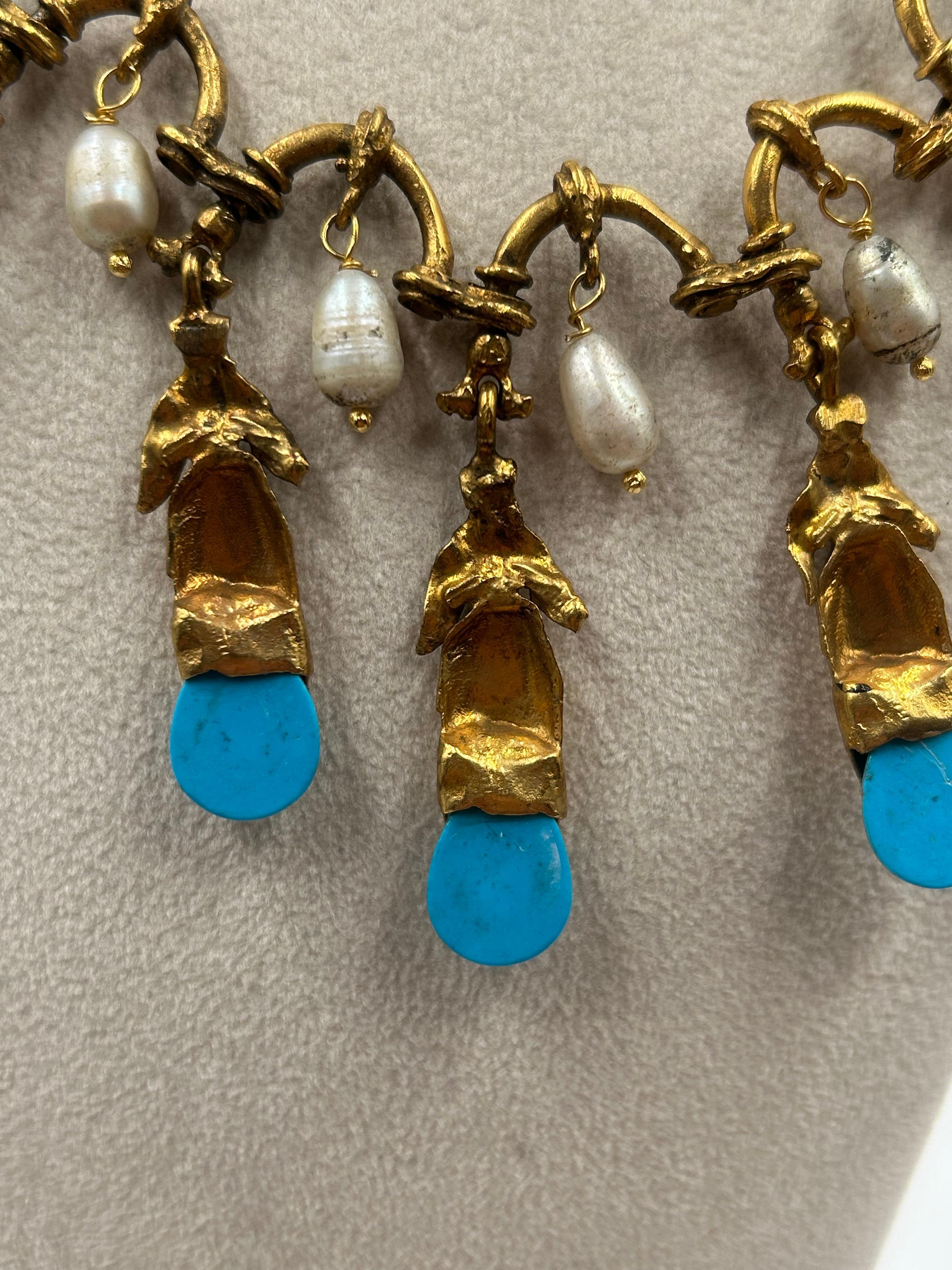 Collana in ottone e perle tonalità oro in vendita 5