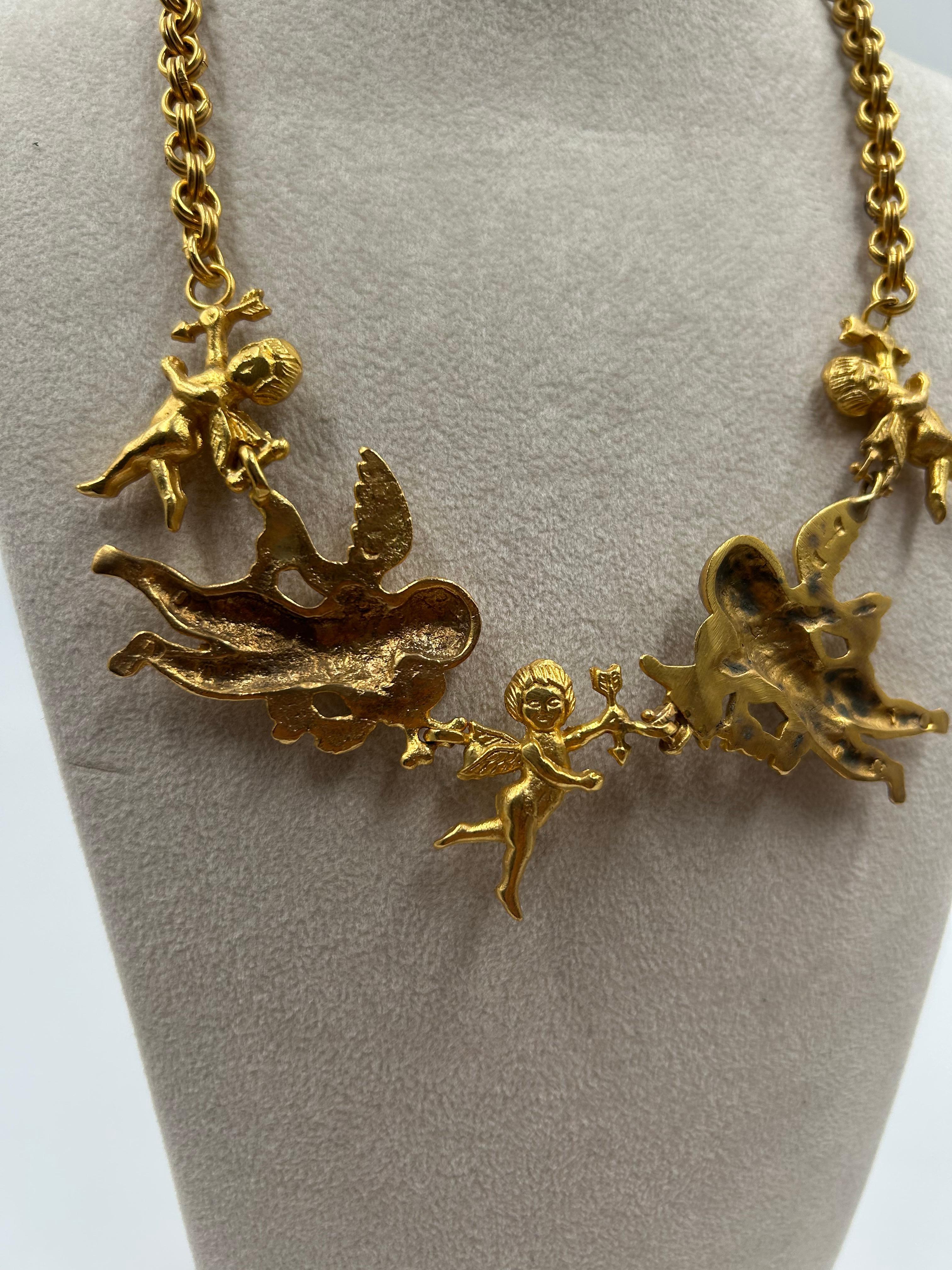 Collier d'ange en laiton doré en vente 3