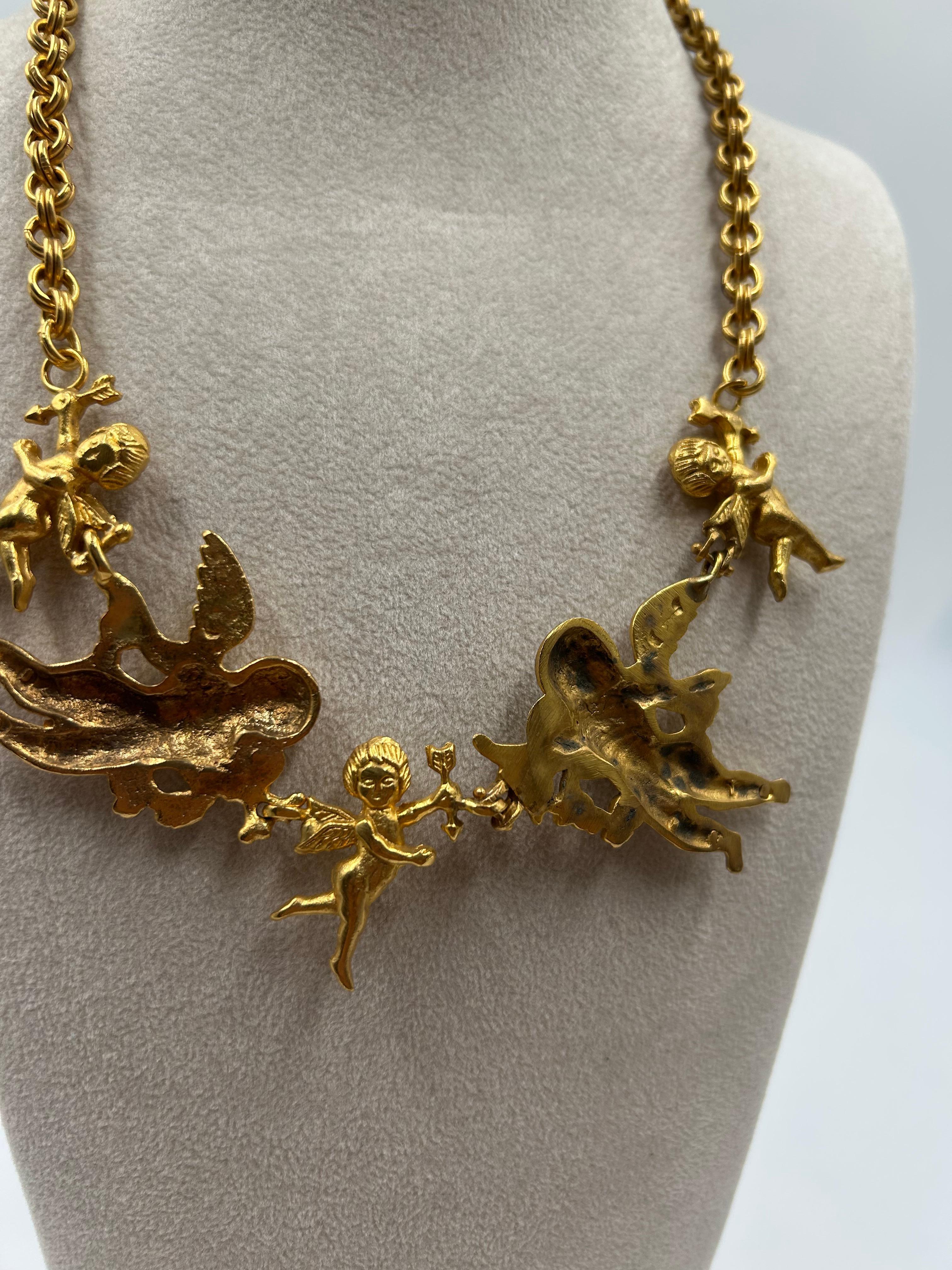 Collier d'ange en laiton doré en vente 4