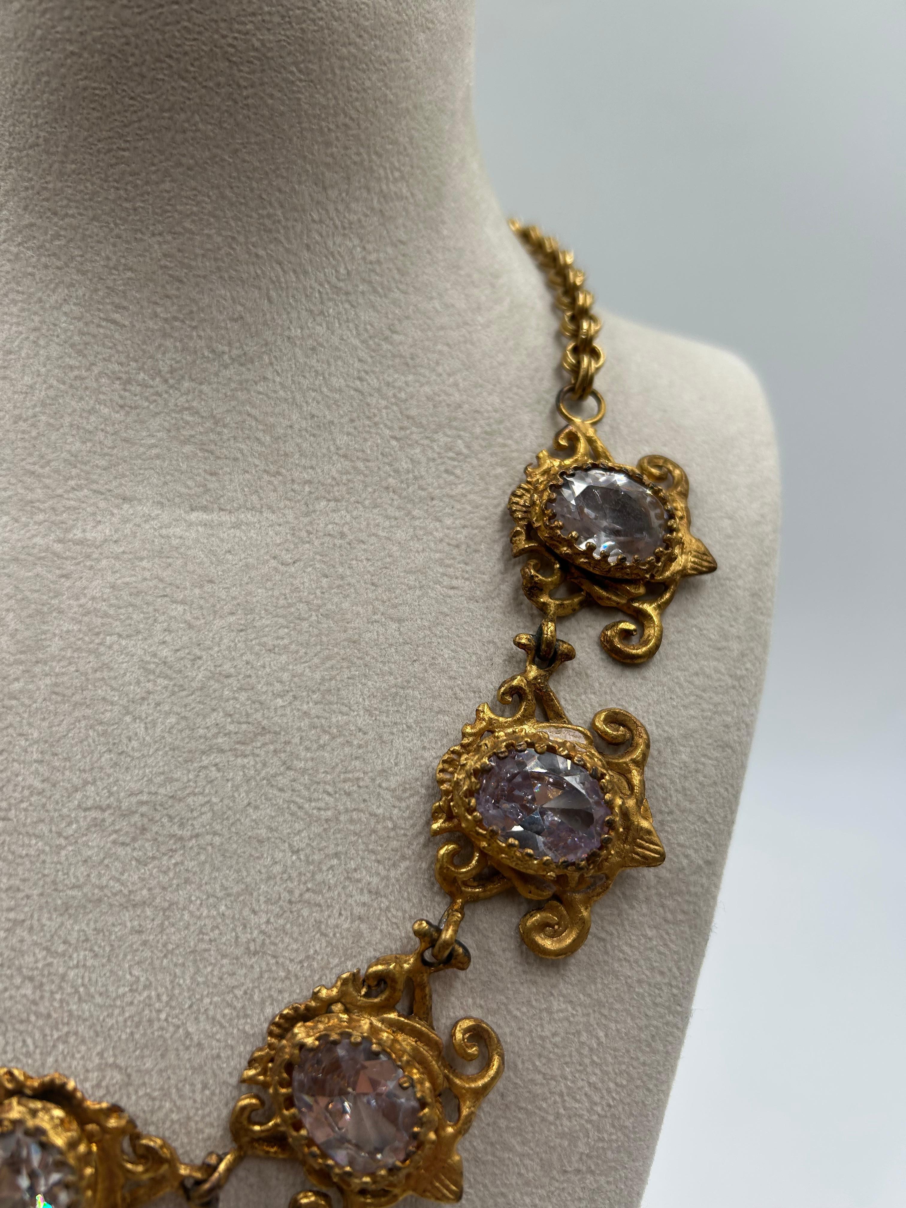 Collier vintage en laiton doré et cristal 1