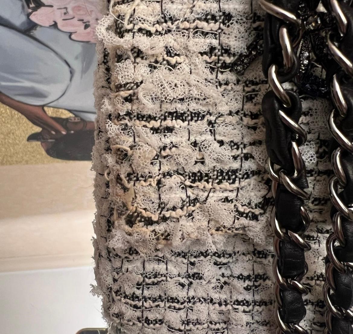 Chanel Tweed Reissue Bag with logos bag Unisexe en vente