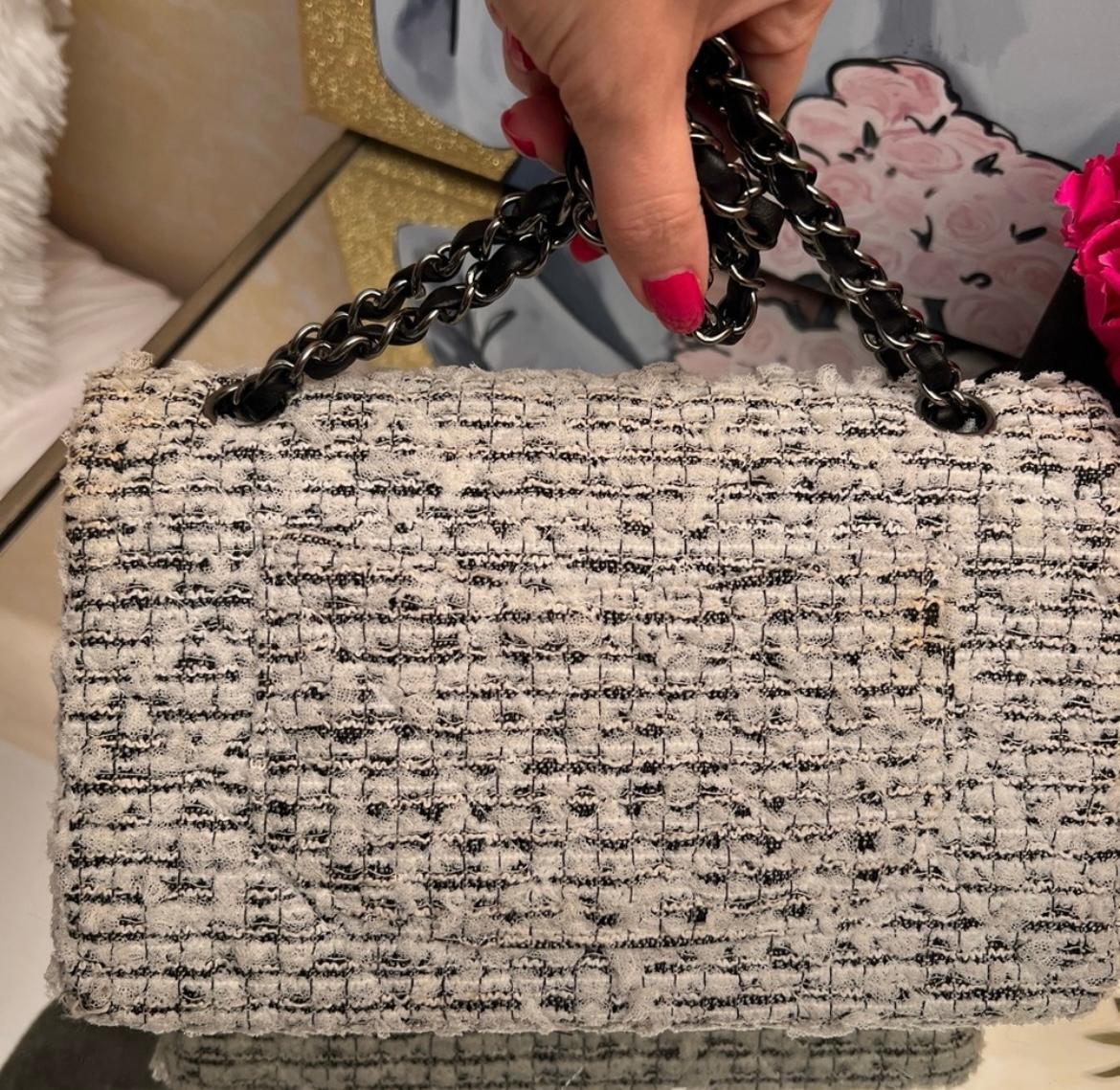 Chanel Tweed Reissue Bag with logos bag en vente 5