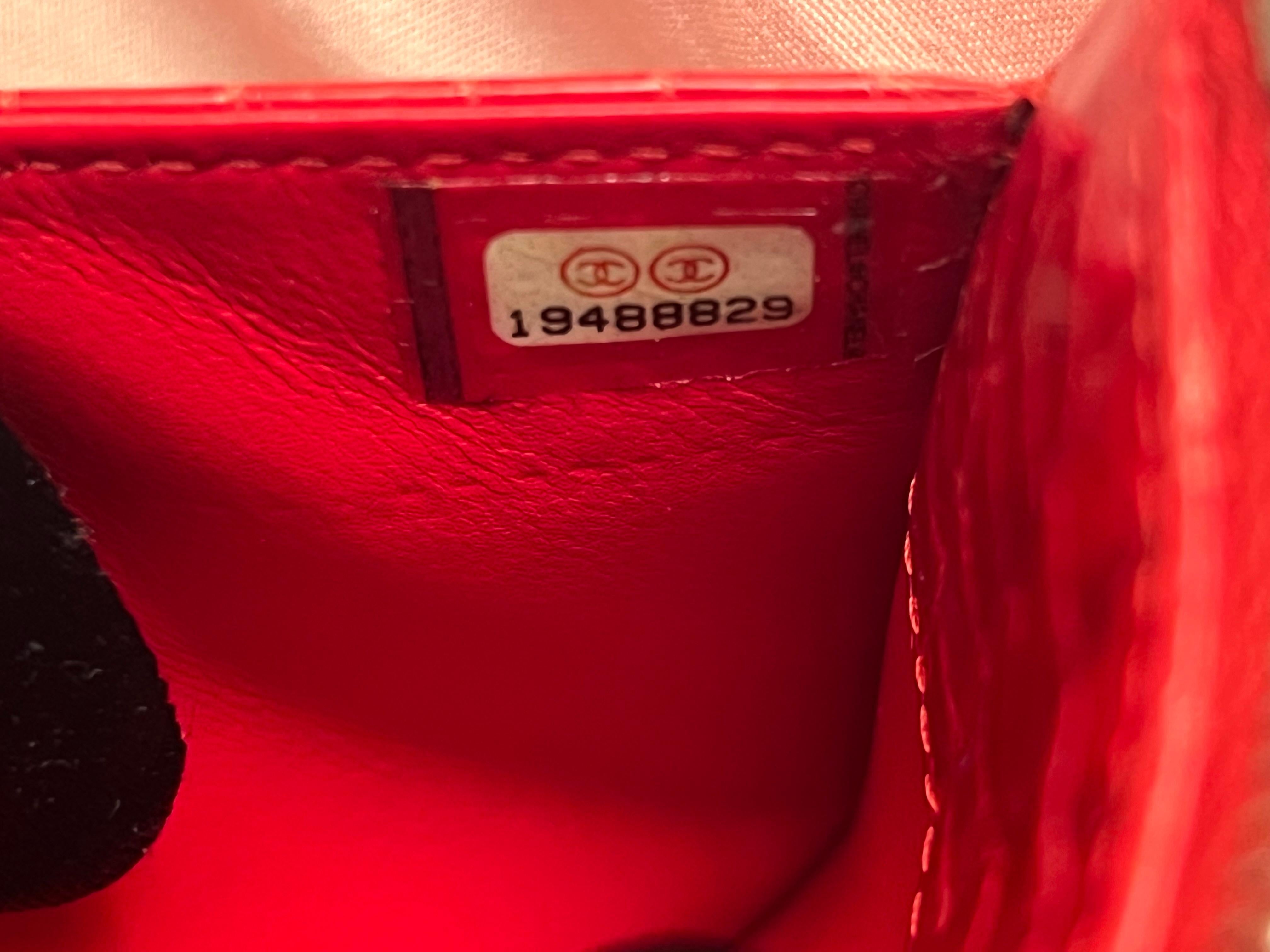 Chanel Glänzende Alligator Geldbörse auf Kette WOC Silber Hardware Tasche im Angebot 7