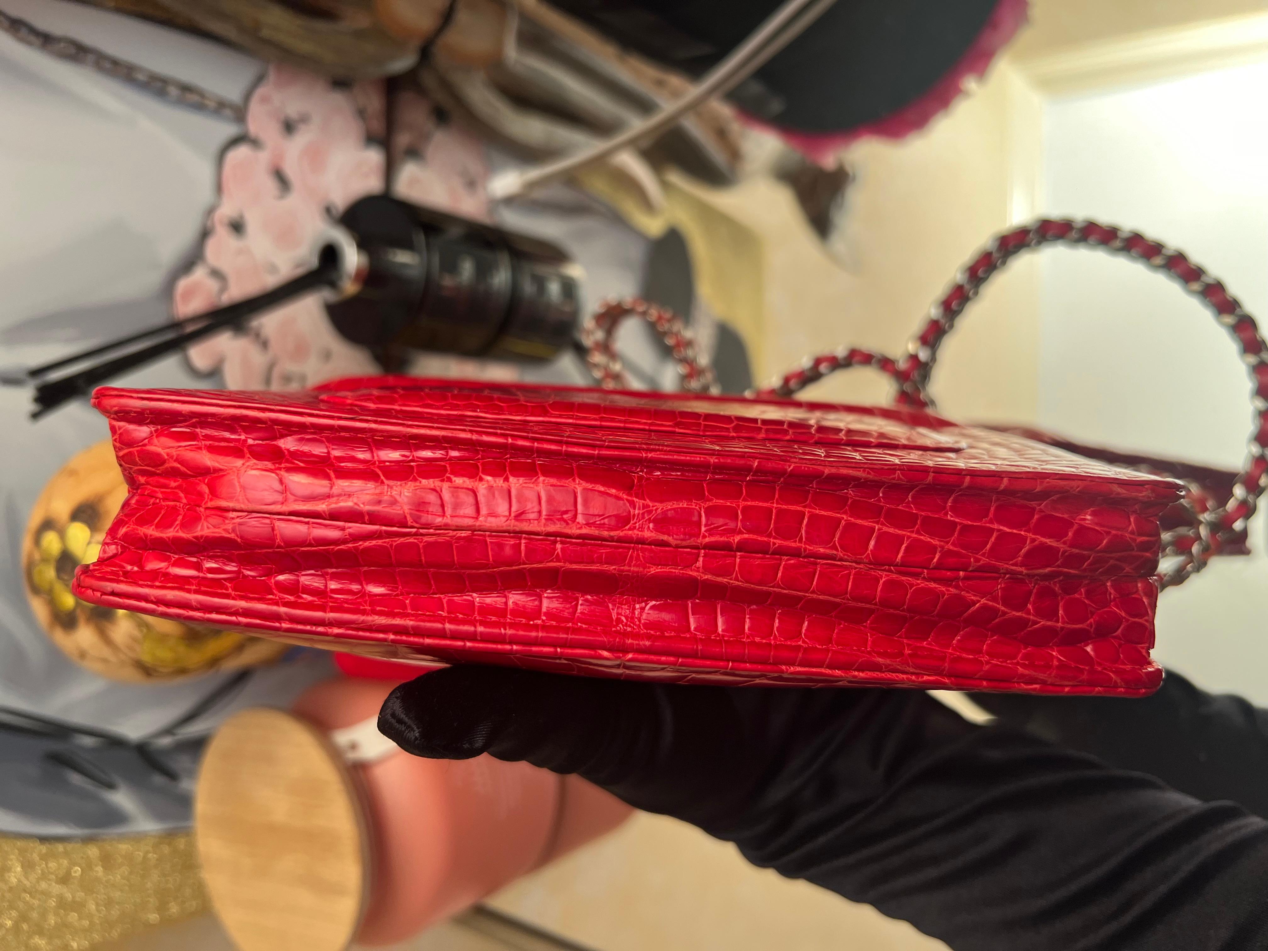 Chanel Glänzende Alligator Geldbörse auf Kette WOC Silber Hardware Tasche im Angebot 4