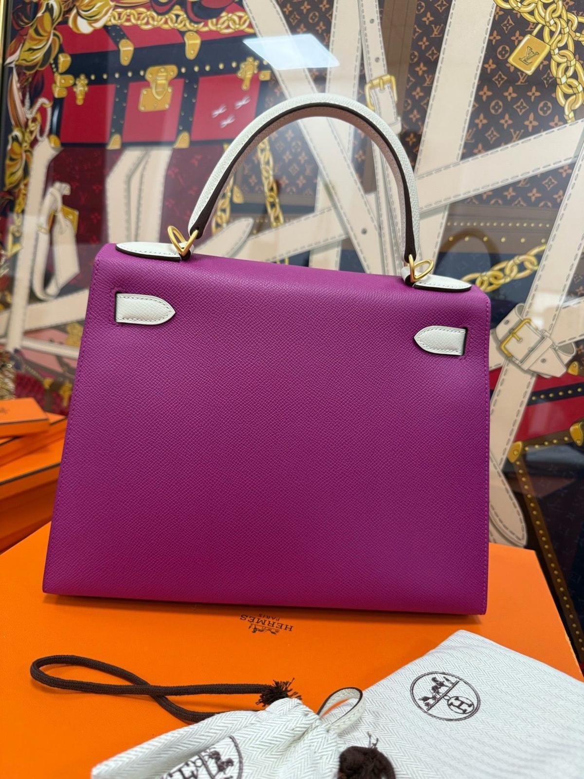 Hermes Kelly 28 Sellier Epsom Anemone und Craie HSS Tasche GHW (Violett) im Angebot