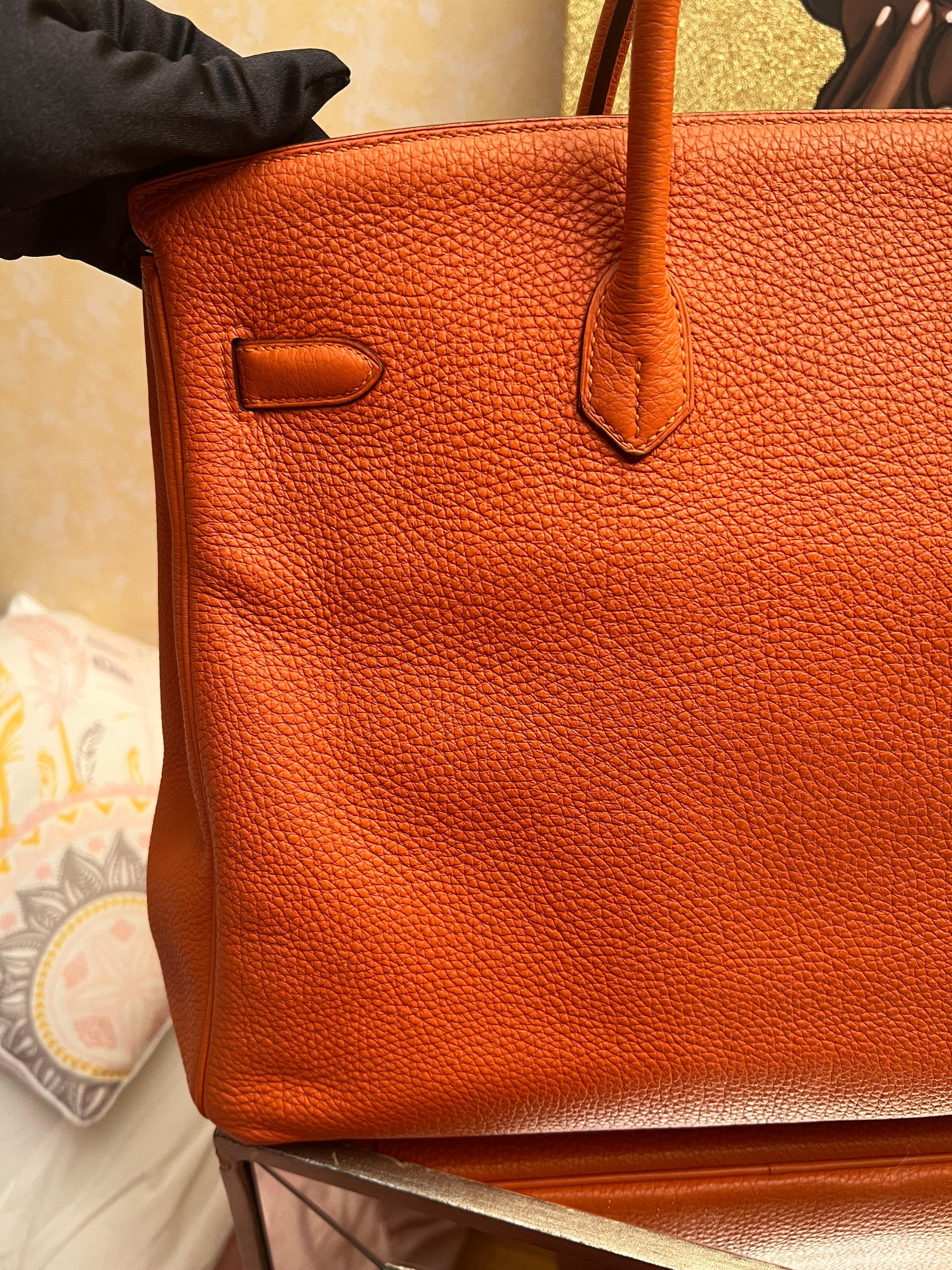 Borsa Hermes Birkin 40 Togo in pelle arancione GHW in vendita 8