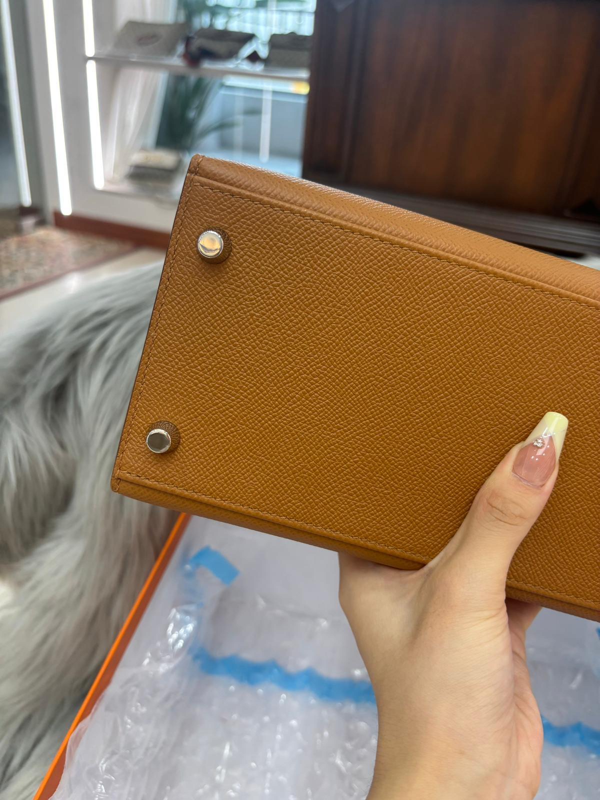 Hermes Kelly 28 HSS Oro Marrone con borsa PHW in vendita 5