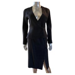 Olivier Theyskens Traje italiano negro de 2 piezas con falda Slim Talla 0-2