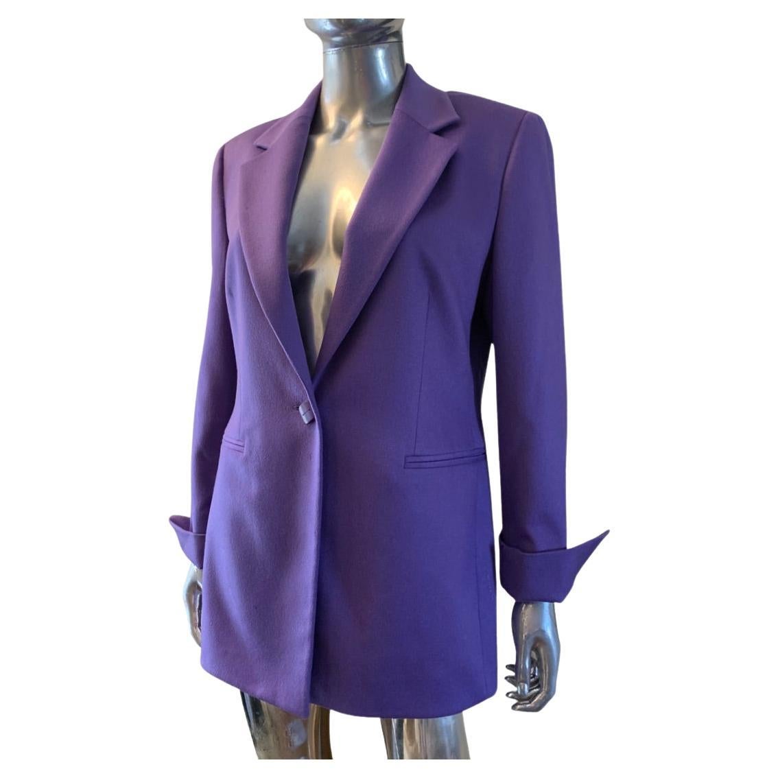 Gianfranco Ferre Studio Modern Cashmere Purple/Lilac Blazer Italy Size 8 For Sale