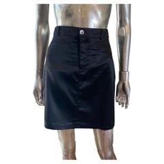 Extē Italy Black Satin Short Jean Style Skirt Size 6