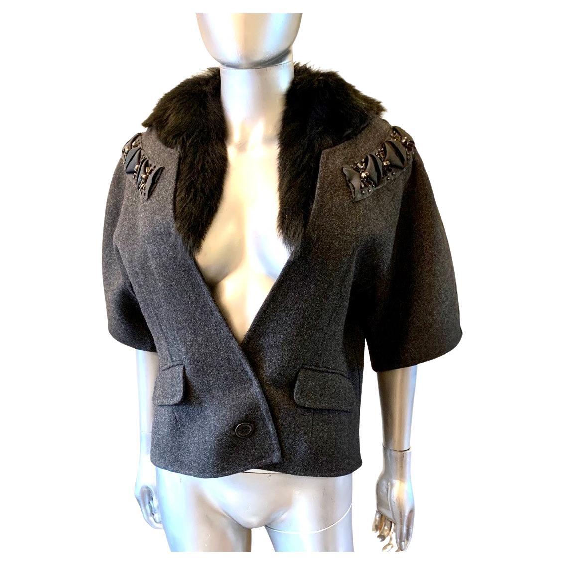 Proenza Schouler Chic Cropped Grey Flannel Jacket w/ Fur &Embellishments Size 6 For Sale