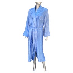 Bill Blass Ice Blue Jacquard Embroidered Insignia Vintage Robe Size Large 