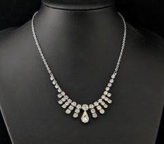 Collana vintage con pendente a frange in pasta di vetro