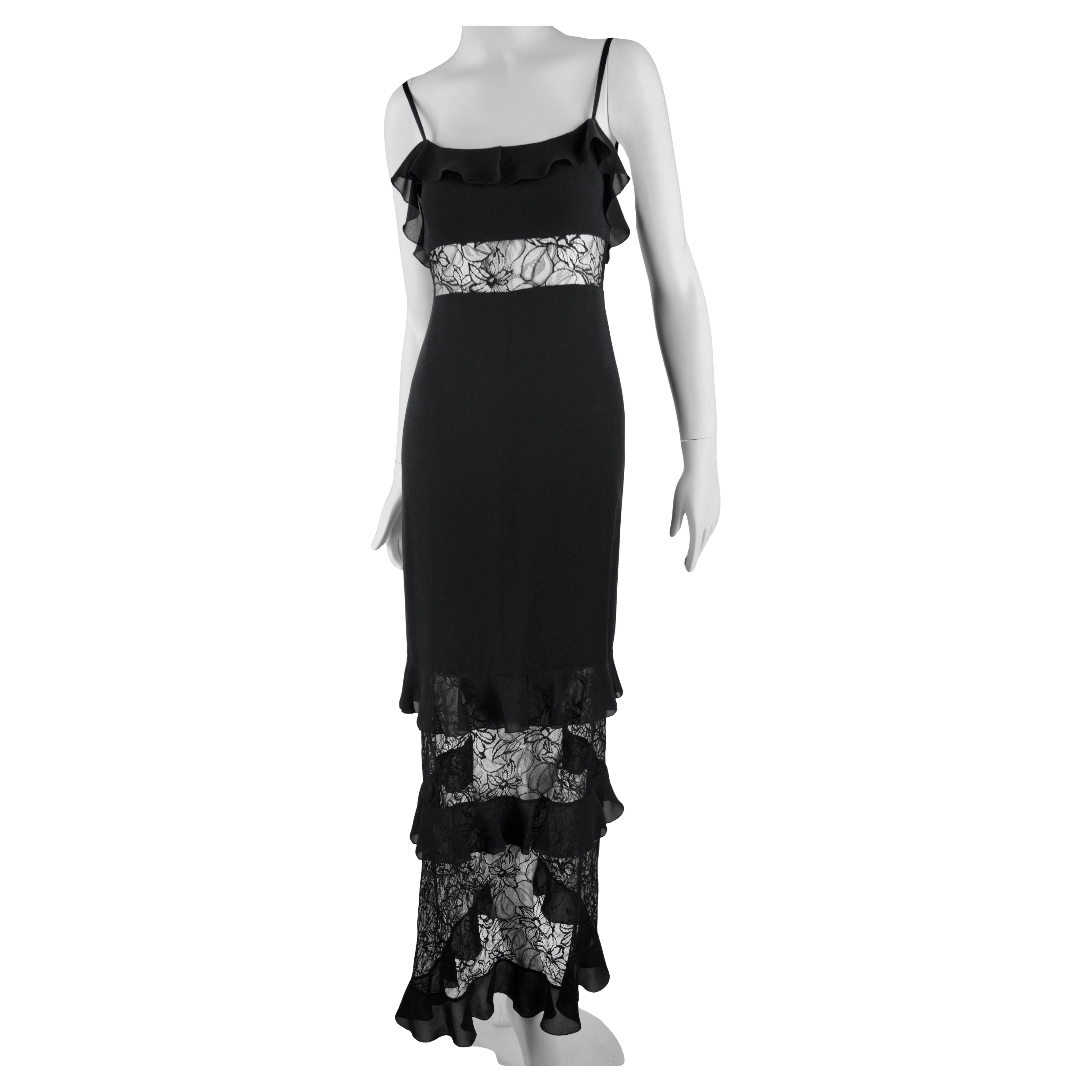 CHANEL long black dress with Chantilly camelia lace FR 36 Cruise 1995  95C For Sale