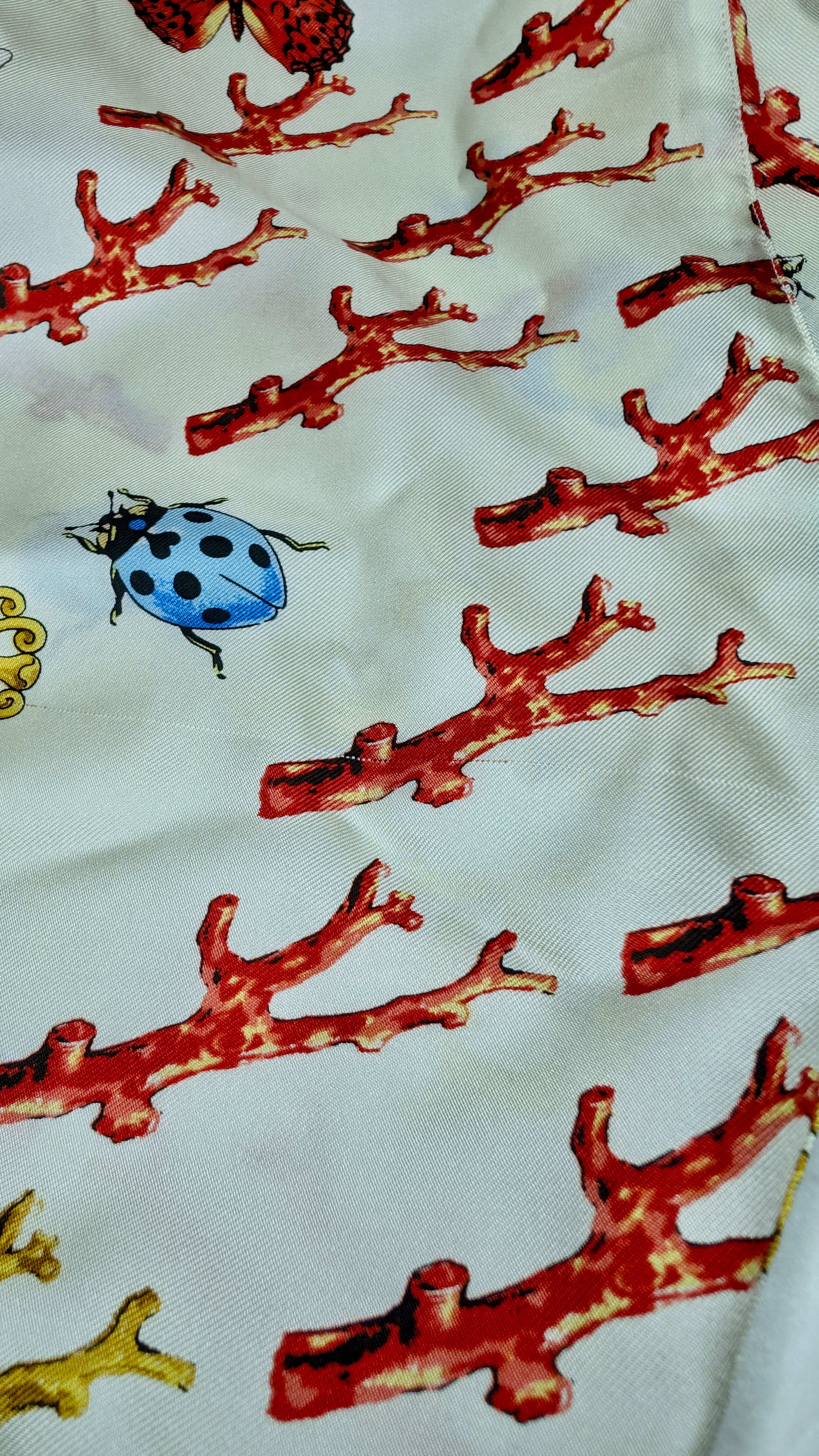 GIANNI VERSACE Camisa de seda coral en venta 10