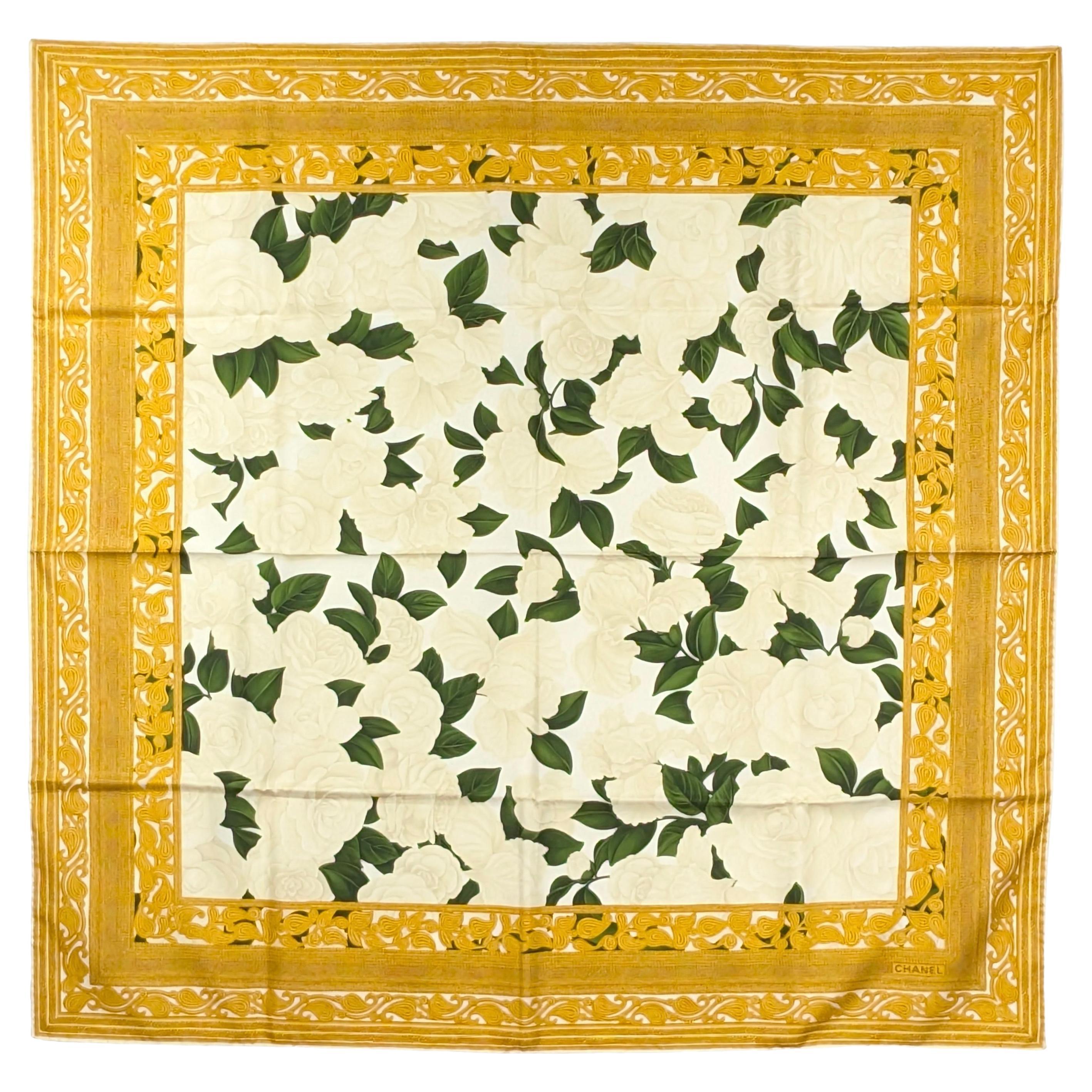 CHANEL-Schal Kamelien im Angebot