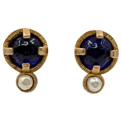 CHANEL Gripoix clip on earrings Fall 1991