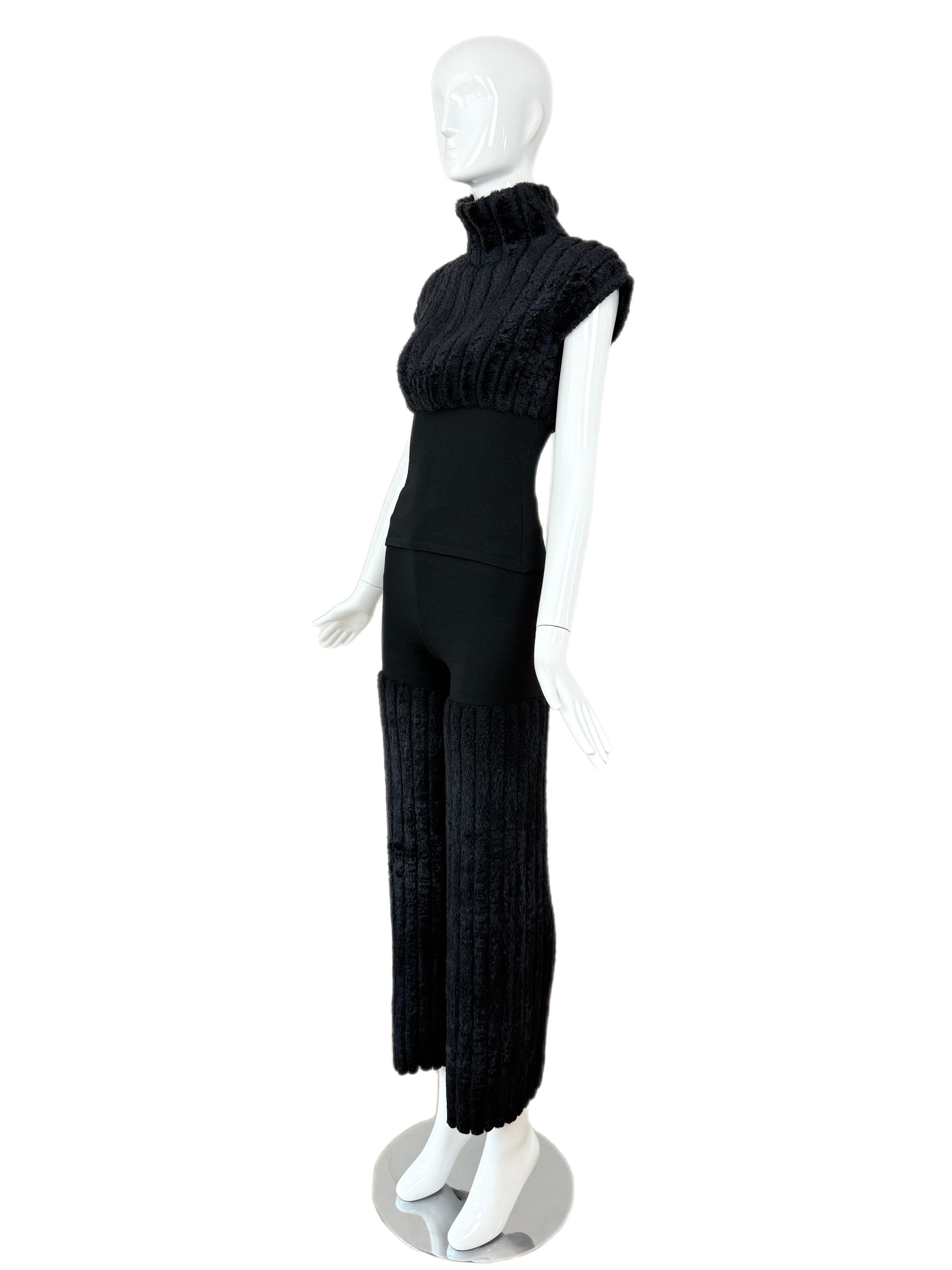 AZZEDINE ALAIA 1994 Set di pantaloni vintage in ciniglia nera in vendita 3