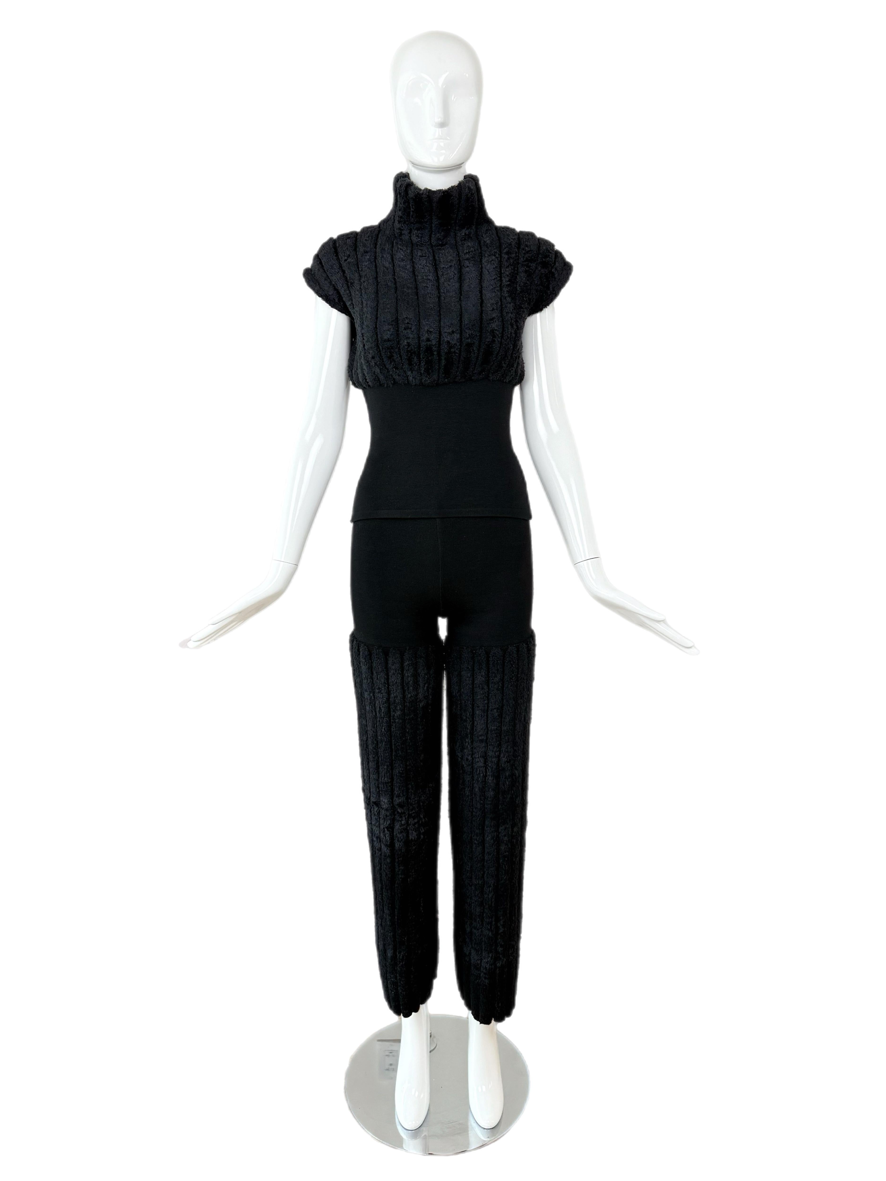 AZZEDINE ALAIA 1994 Set di pantaloni vintage in ciniglia nera in vendita 5