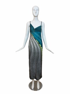 Vestido largo de ROBERTO CAVALLI de la colección Vintage 2001, con estampado psicodélico y detalles de cadenas