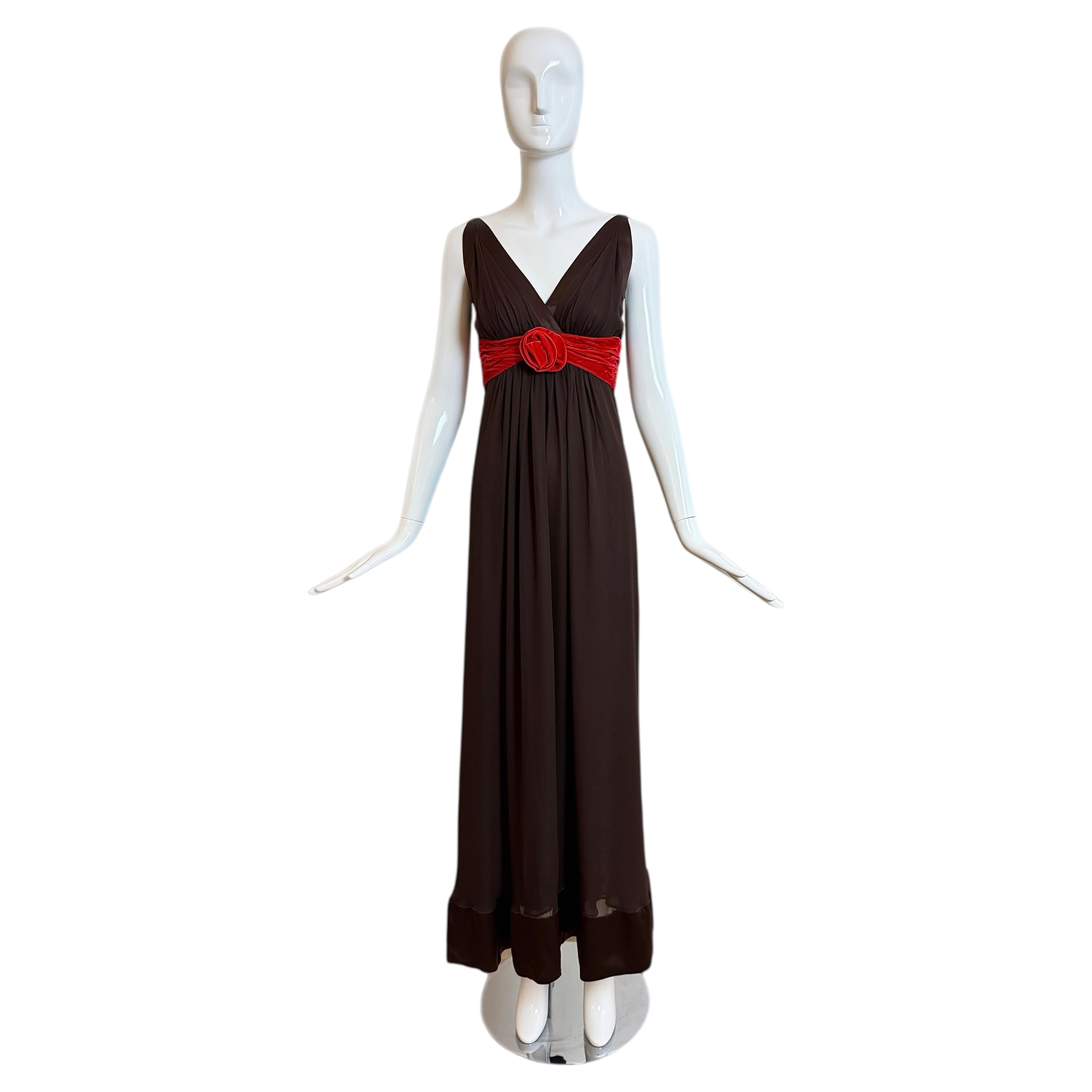 Robe de soirée longue en soie marron OSCAR DE LA RENTA, collection 2006 en vente