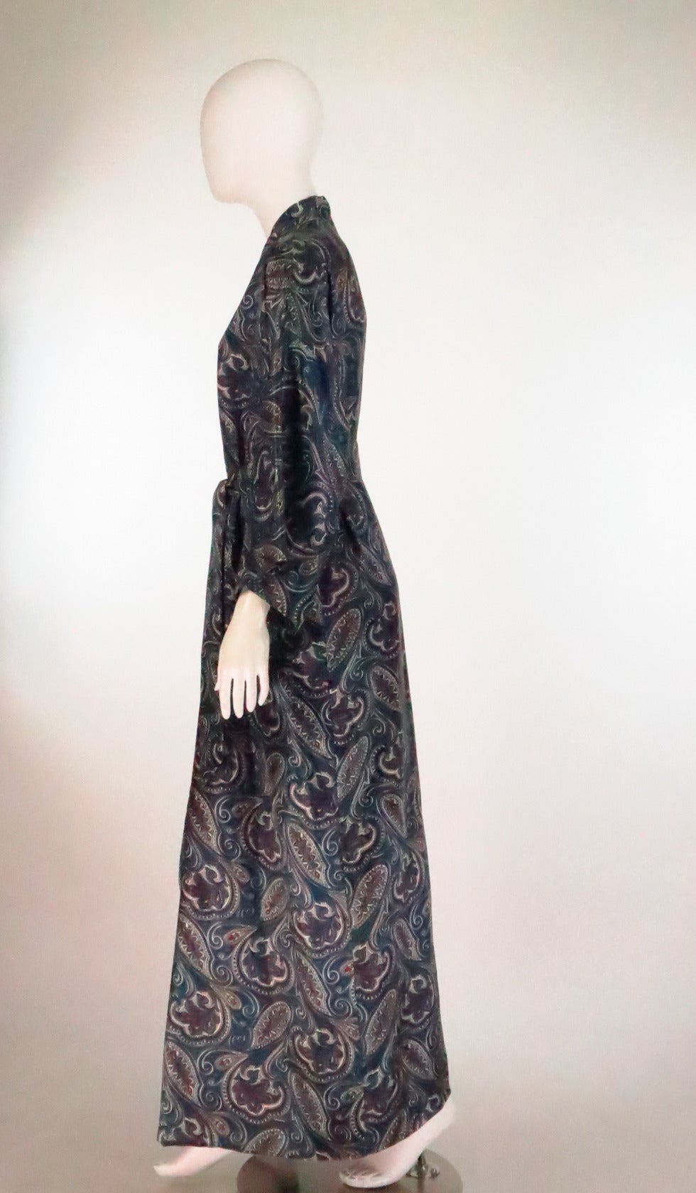 Women's or Men's Christian Dior paisley robe