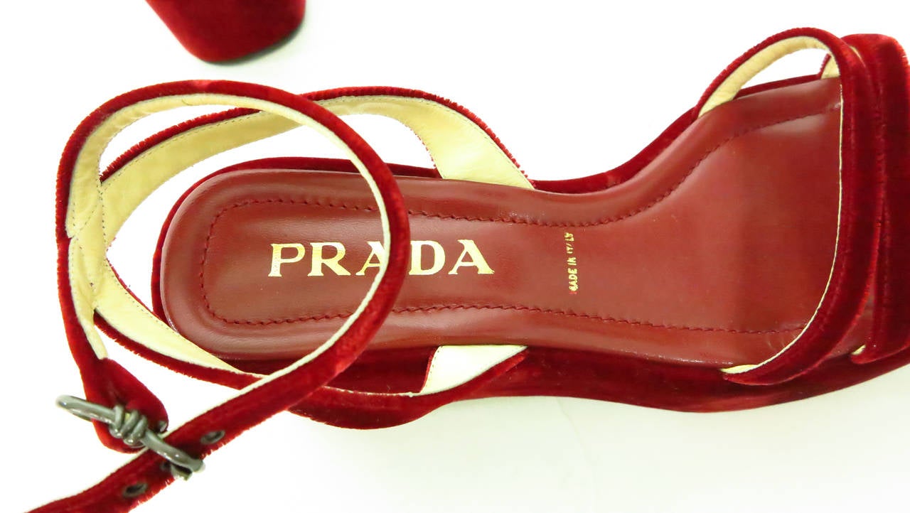Prada red velvet platfrom sandals 39 1