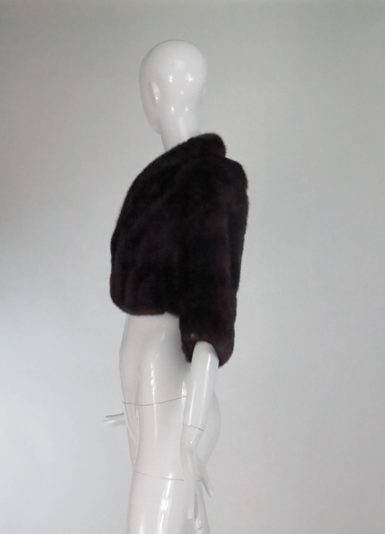 Dark mink fur cropped jacket 1950s In Excellent Condition In West Palm Beach, FL