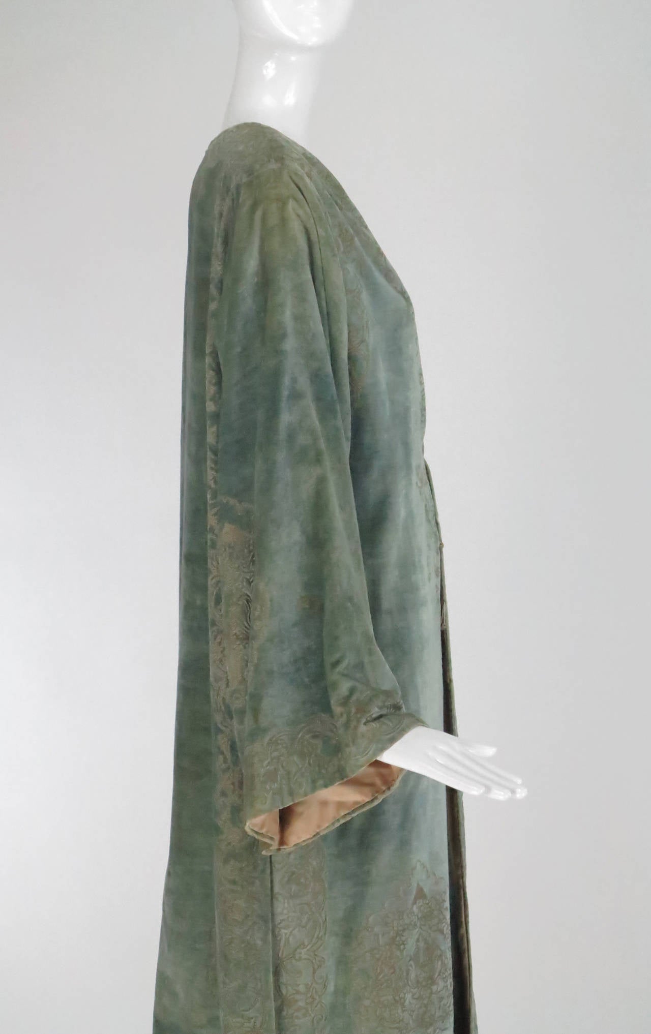 Women's Mariano Fortuny sea green stenciled silk velvet coat early 1900s Fortuny