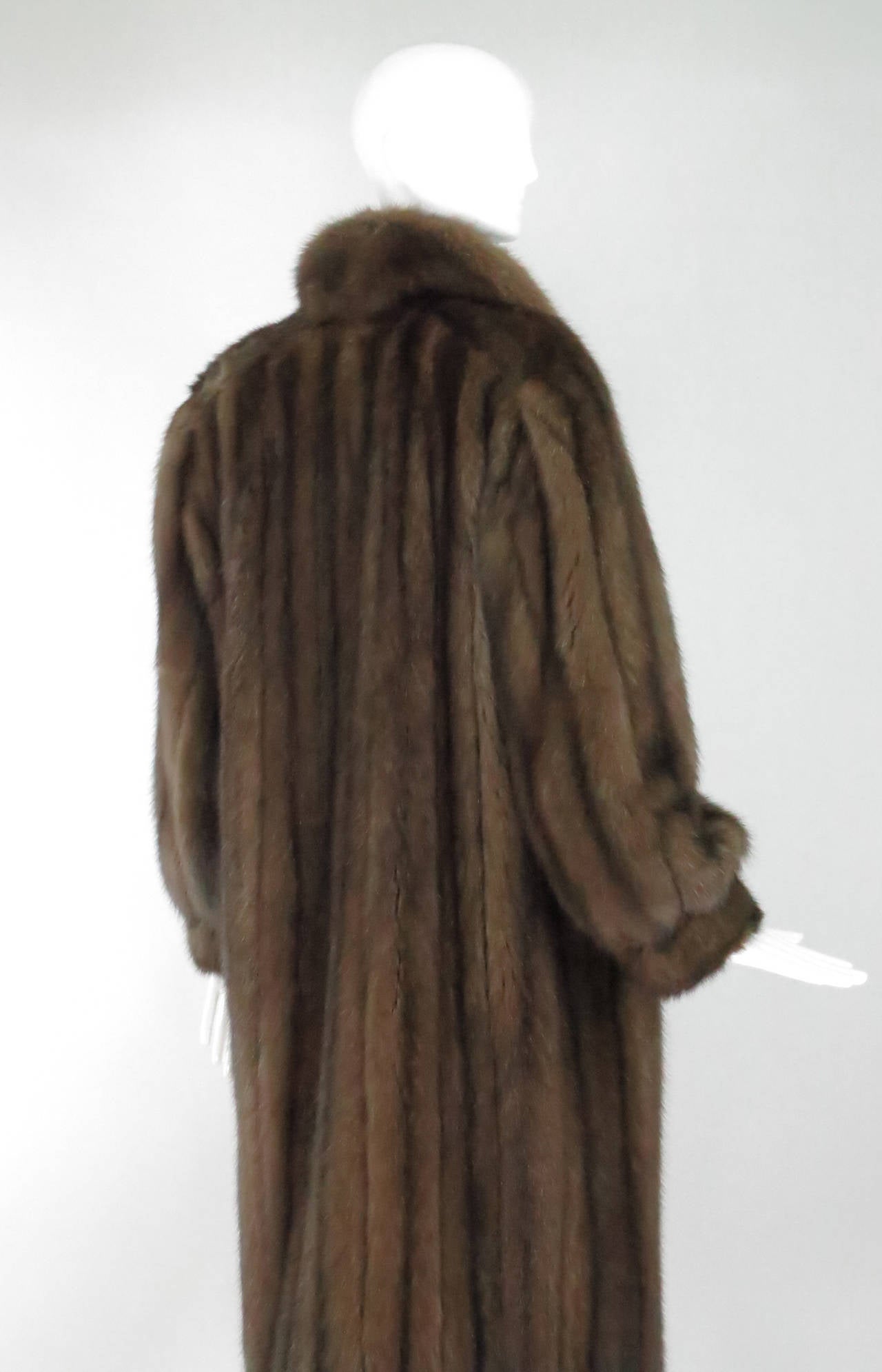 Saks Jandel full length Russian sable coat In Excellent Condition In West Palm Beach, FL