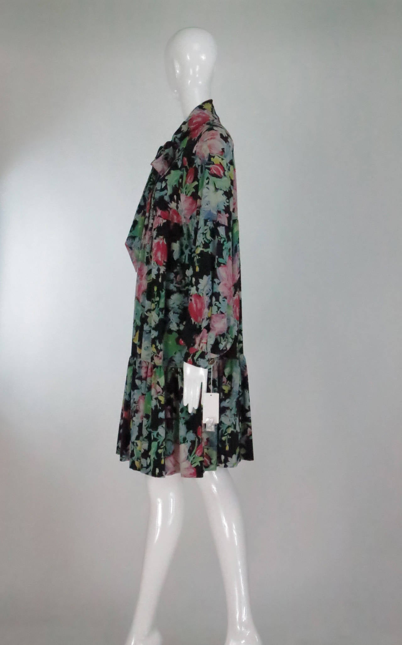 1970s Ungaro floral baby doll style dress unworn In New Condition In West Palm Beach, FL