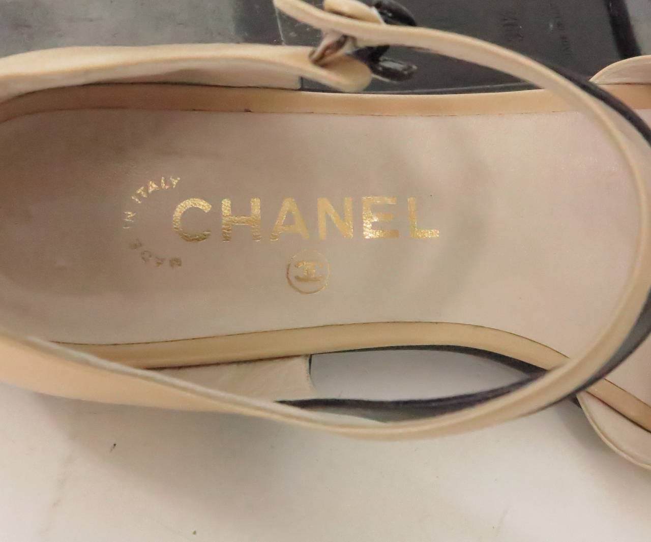 Chanel tan & black sandals 39 1/2 1