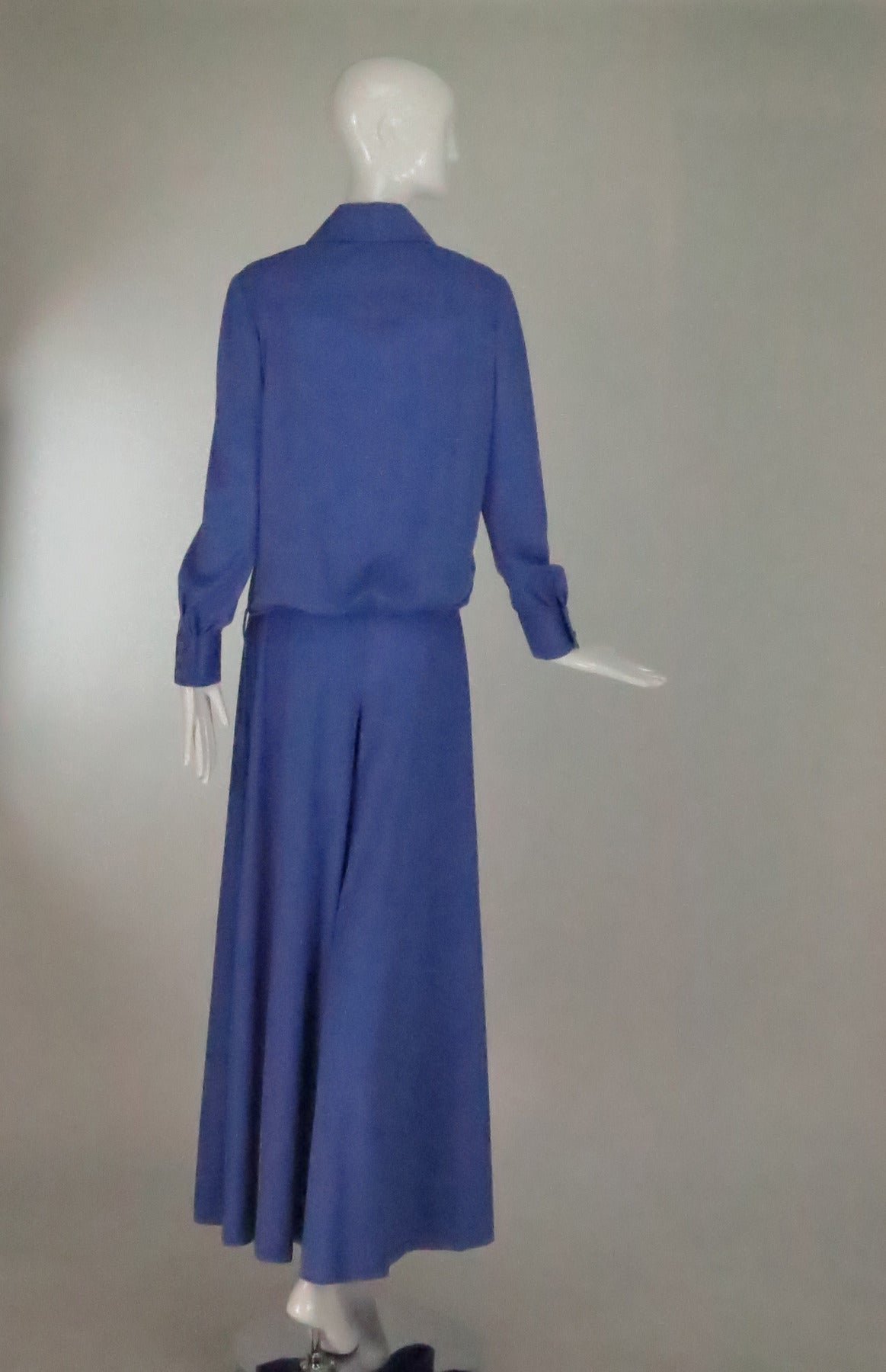Women's 1970s Geoffrey Beene palazzo pant set in silky hyacinth blue knit