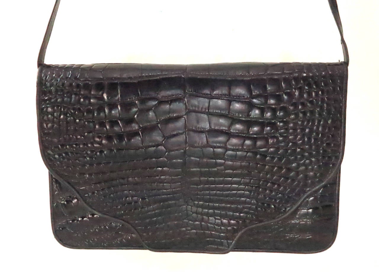 Women's 1980s Large black alligator envelope clutch handbag