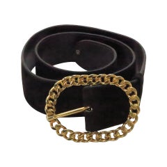 Retro Gucci chocolate brown suede belt with gold chain buckle
